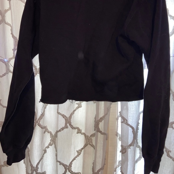 closet full - Picture 2 of 3